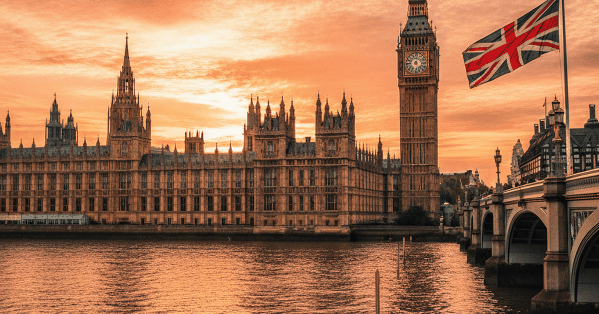 Life in the UK Test 2026 guide covering booking, the pass mark, example questions and how to prepare